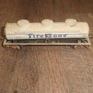 HO Bachman Firestone 3 dome tanker railroad display